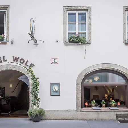 Hotel Wolf-2